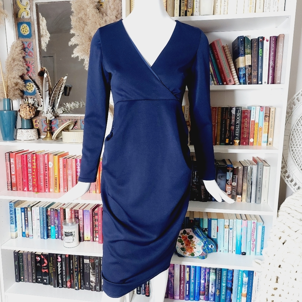 NEW True Violet Navy Blue Long Sleeve V-Neck Midi Dress P6301